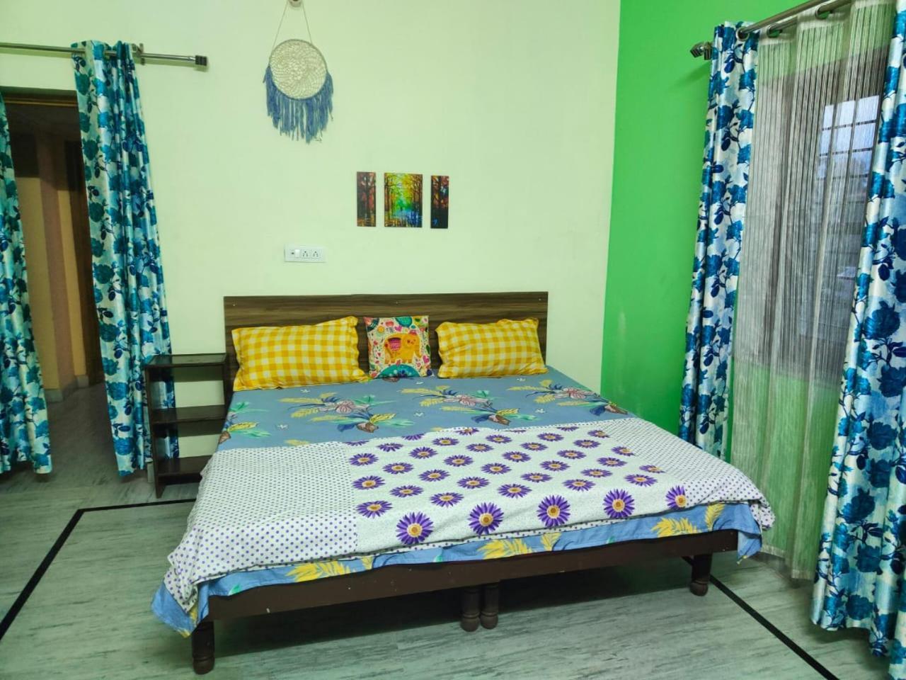 Nature View Homestay Dehradun Værelse billede