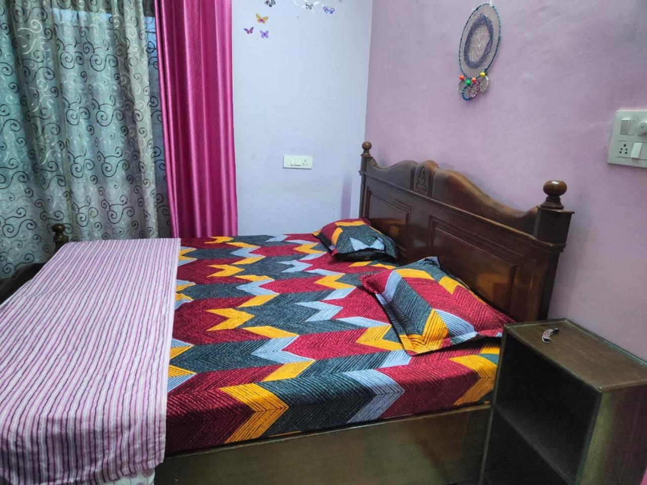 Nature View Homestay Dehradun Værelse billede